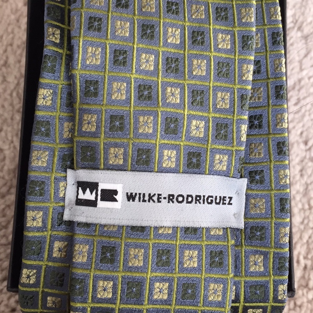 Wilke Rodrigues men’s tie​ - Picture 2 of 3